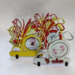 Decoratiune tip rama foto cu flori 1 - 8 Martie - imagine 2