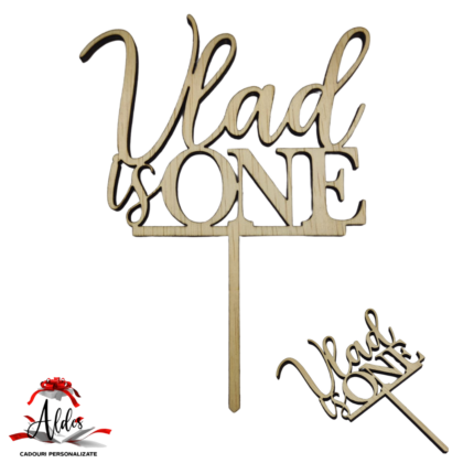 Topper personalizat tip nume si varsta, cu suport, din lemn de albasia