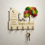 Suport chei tip căsuță cu familie și pisici - imagine 2
